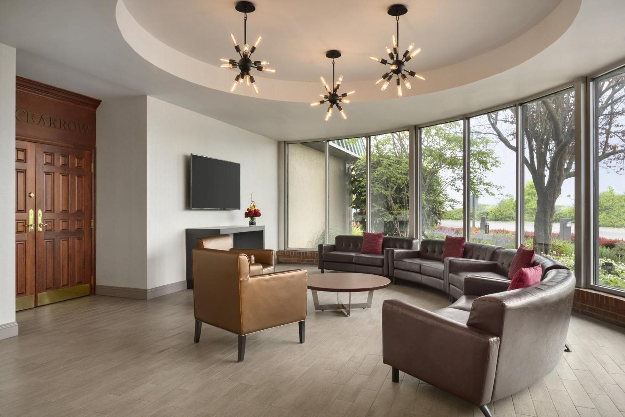 Ramada By Wyndham Beaver Falls Exterior photo