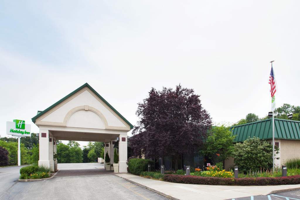 Ramada By Wyndham Beaver Falls Exterior photo