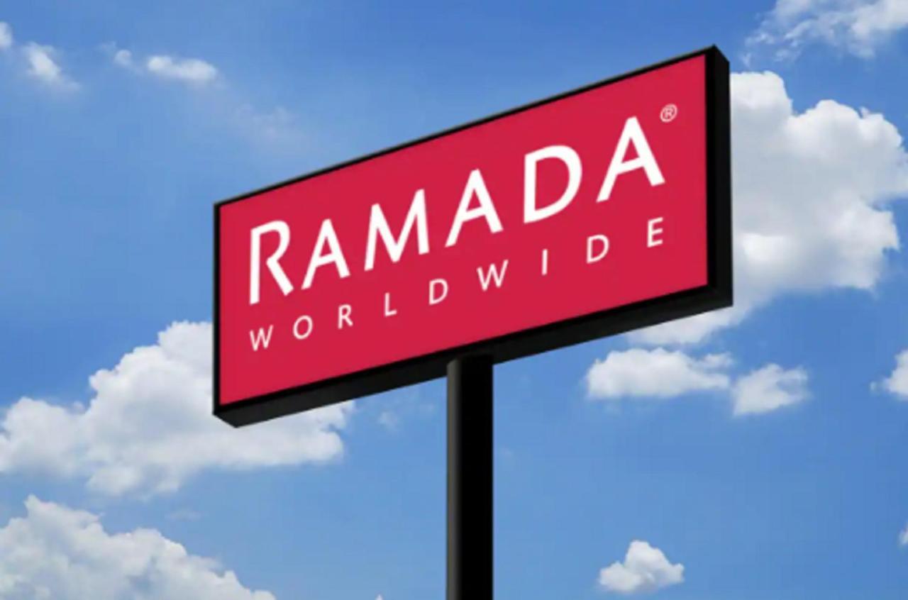 Ramada By Wyndham Beaver Falls Exterior photo